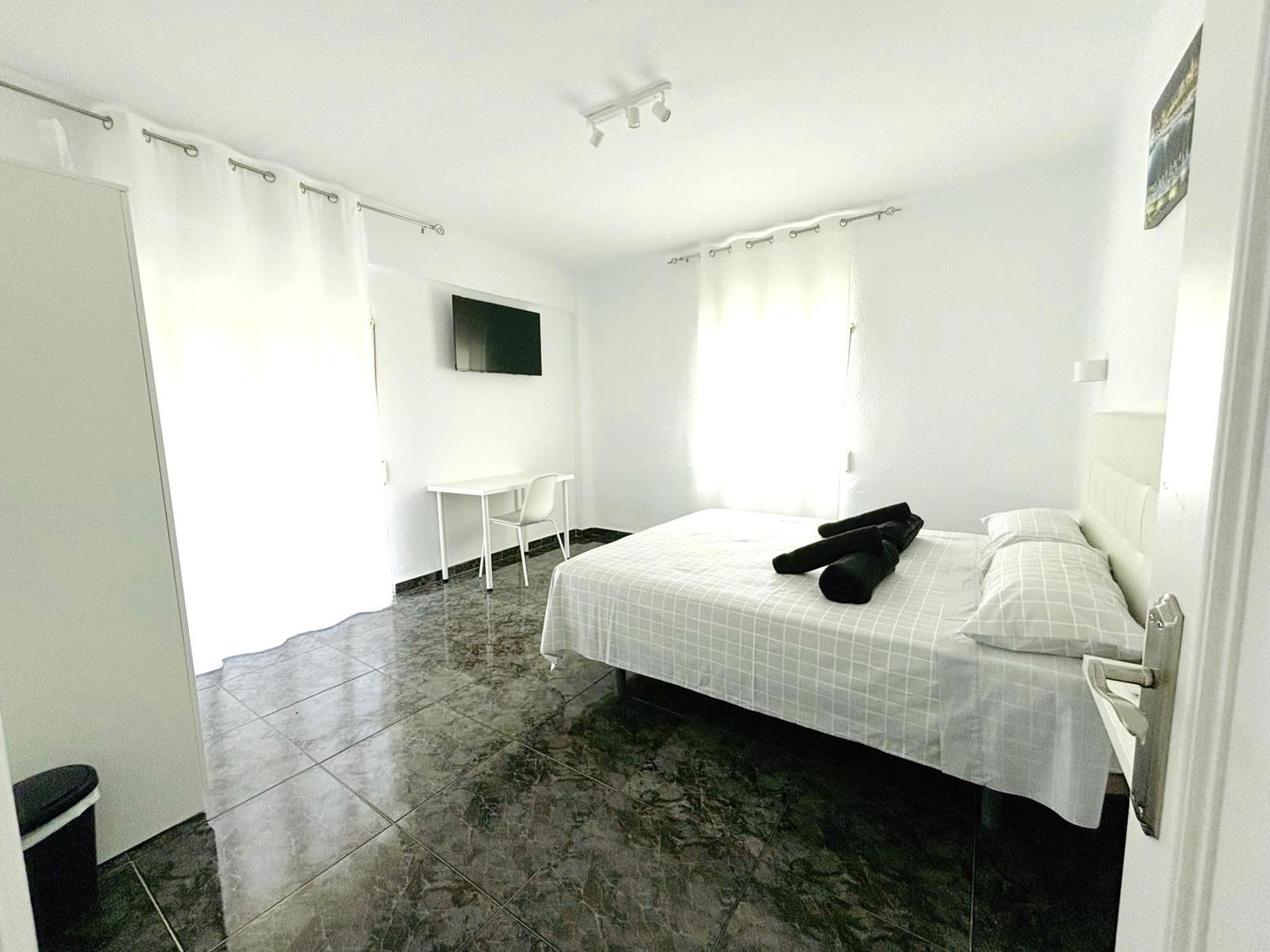 Aperol Apartment Málaga Extérieur photo