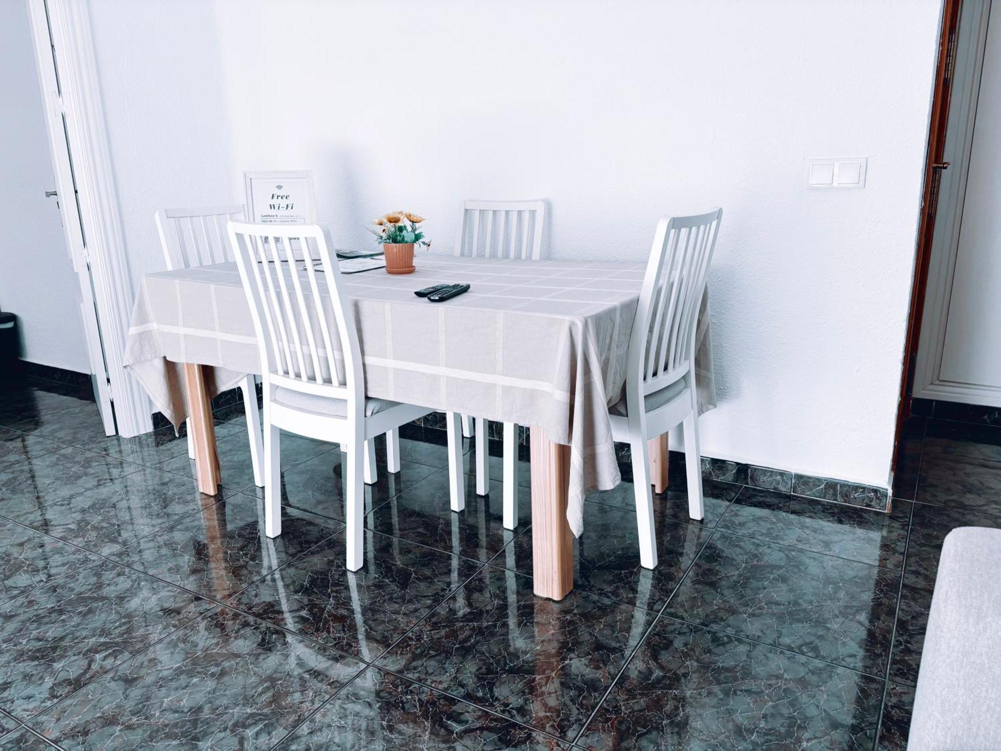 Aperol Apartment Málaga Extérieur photo